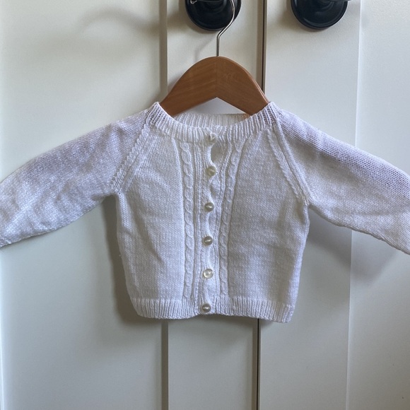 Vintage (‘81) Knit 2pc Baby Outfit (plus bonus knit sweater). - Picture 8 of 10